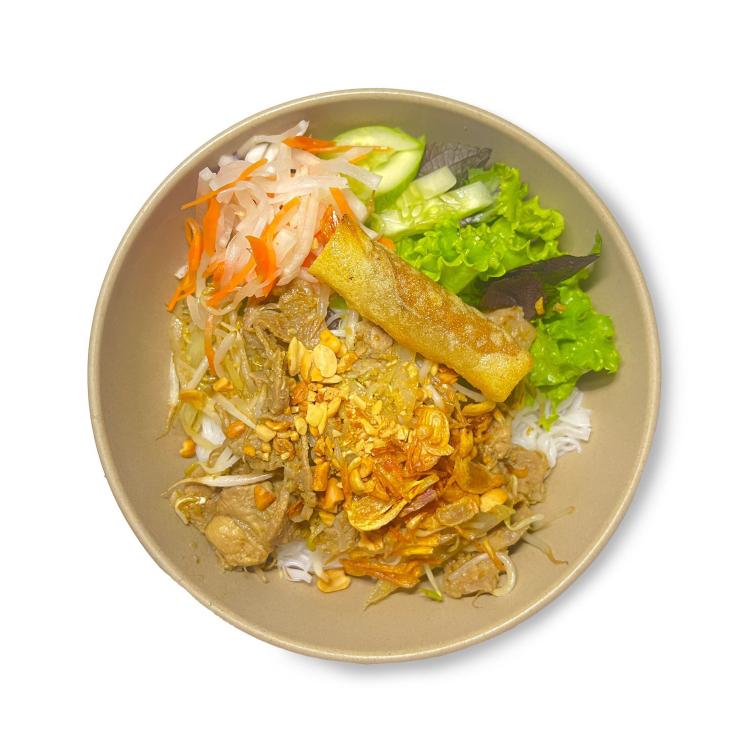 bun-thit-xao-cha-gio-tom