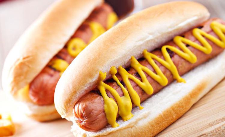 banh-mi-hotdog-xong-khoi