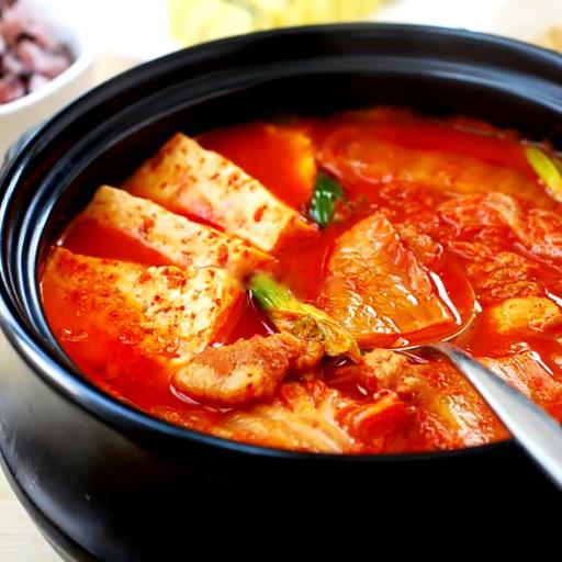 canh-kimchi-thit-heo