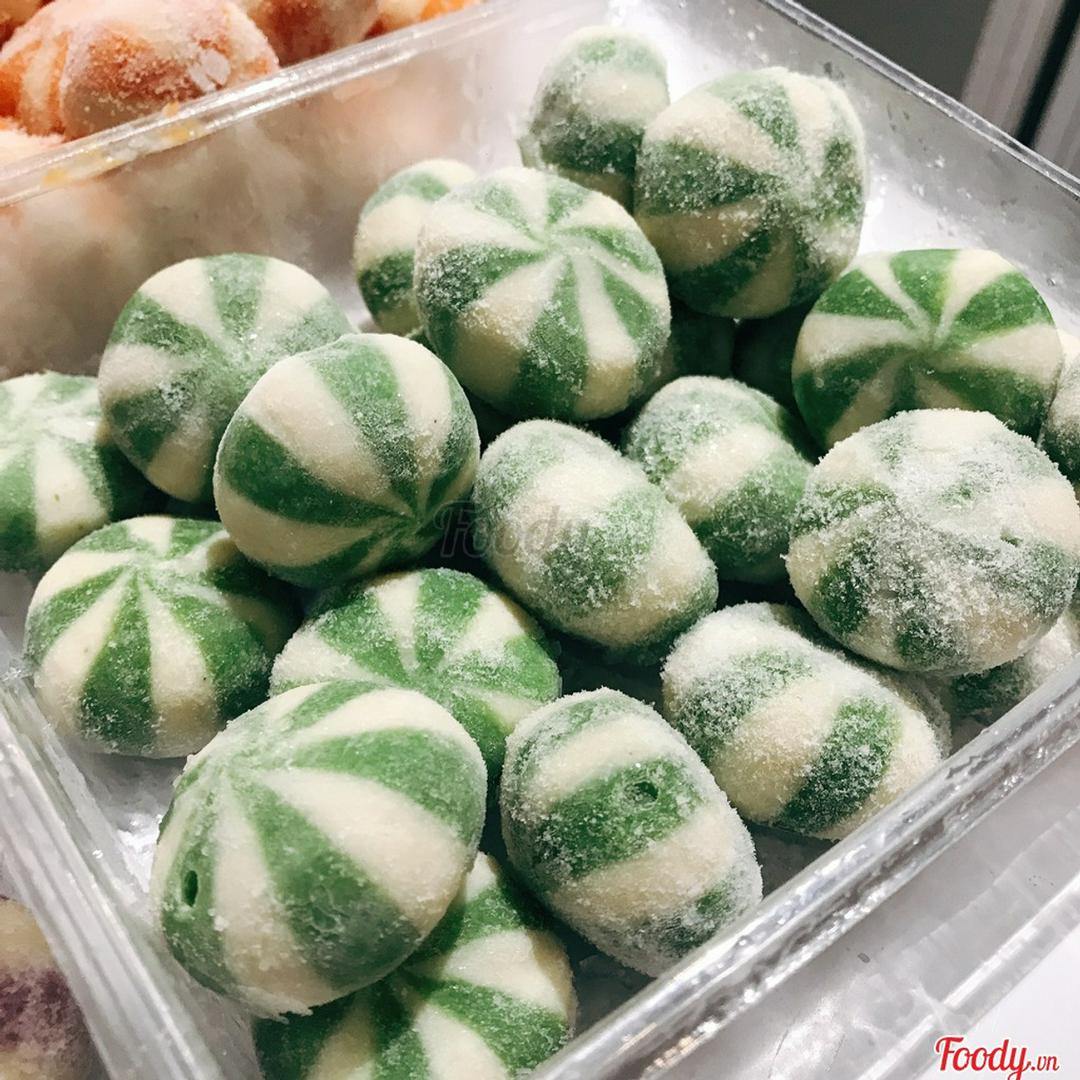 banh-bao-phomai-trung-muoi