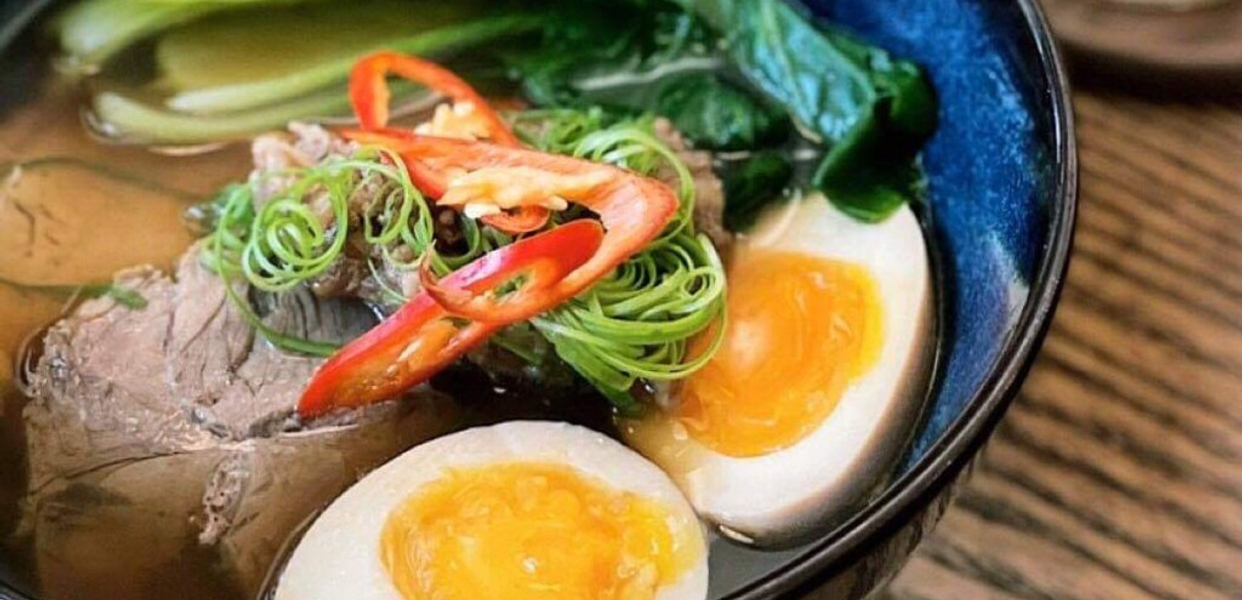 tiem-my-hanh-phuc-my-tuoi-va-nuoc-ep-trieu-viet-vuong