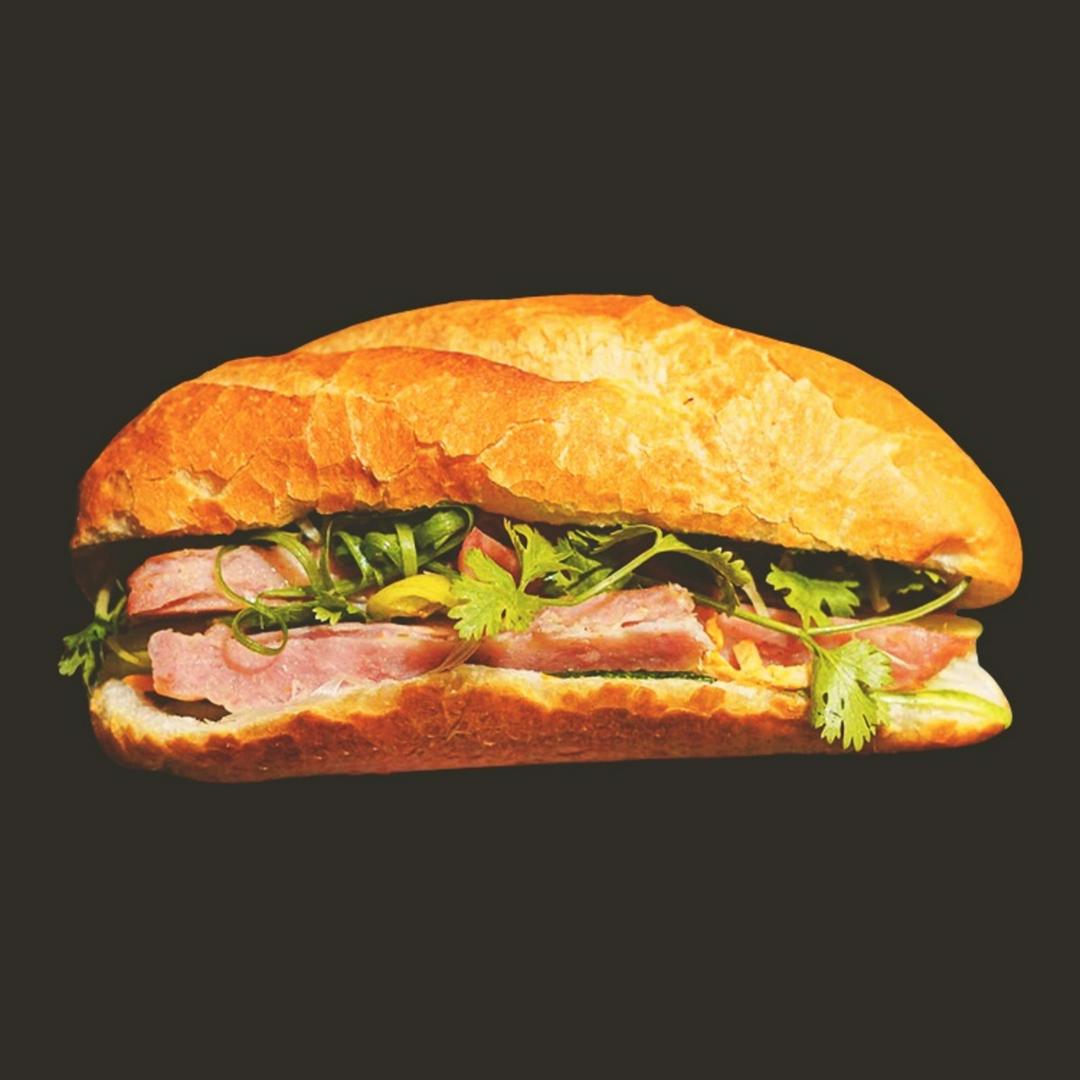 banh-mi-gion-nem-nuong-grilled-pork-sausage