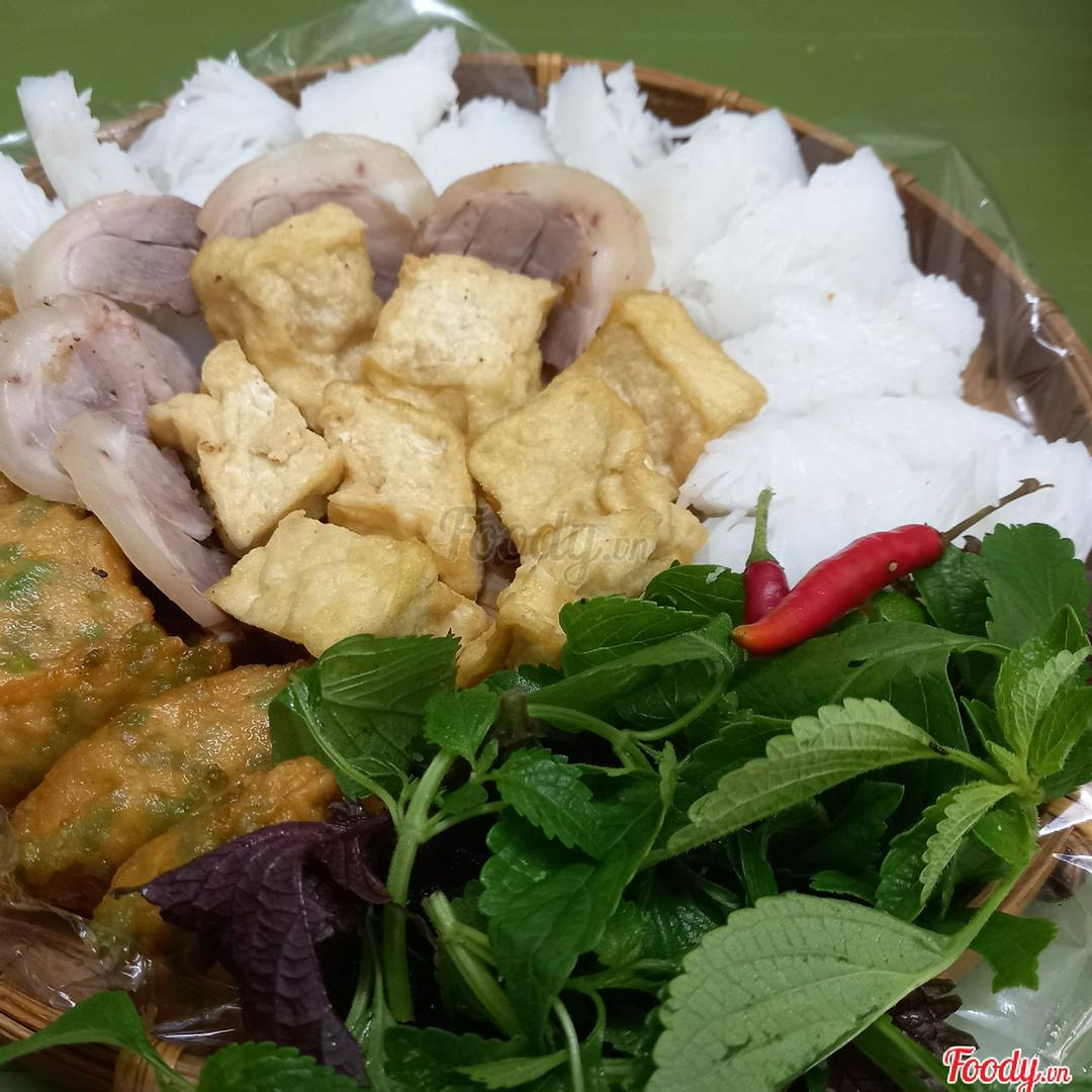 bun-au-thit-tai-luoc