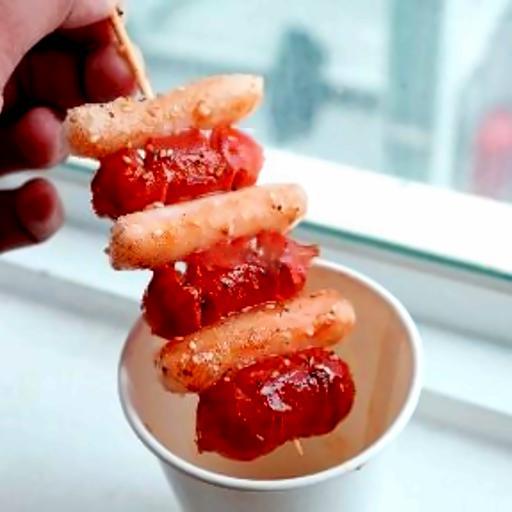 xo-tok-banh-gao-xuc-xich-sot-han