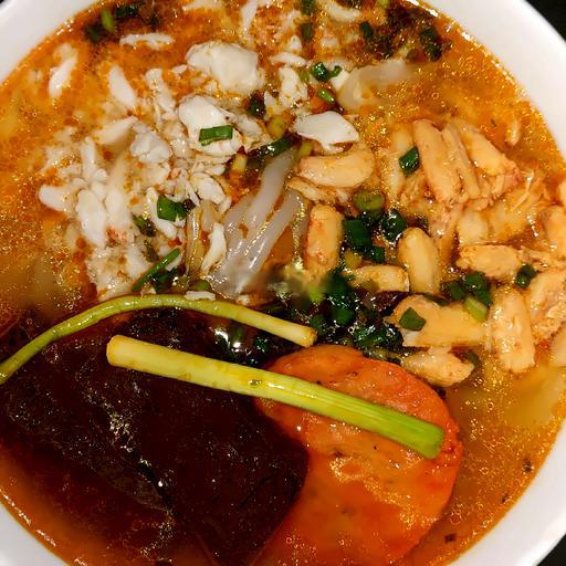 banh-canh-ghe-boc-san