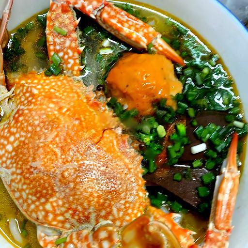 banh-canh-ghe-nguyen-con