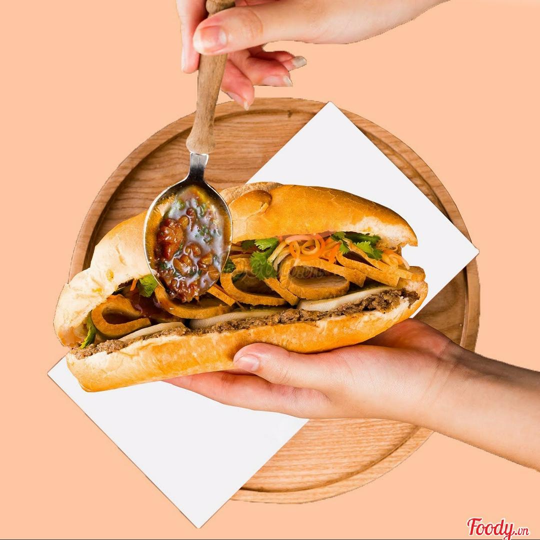 banh-mi-cha-sot-ac-biet