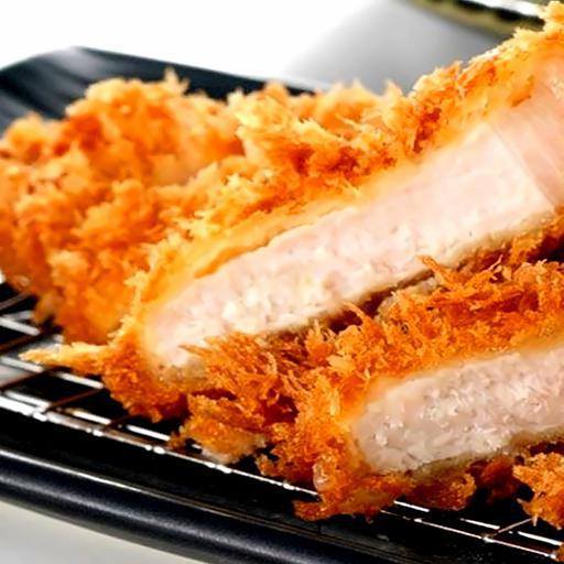 3-nguoi-an-heo-quay-nem-lui-cha-com-banh-hoi