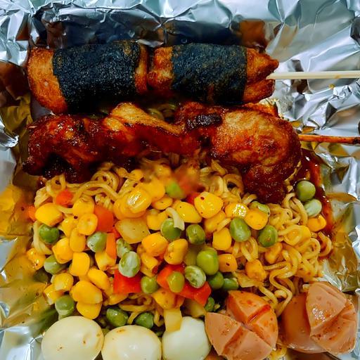 my-tron-ga-xuc-xich-trung-cut-suat-1-my