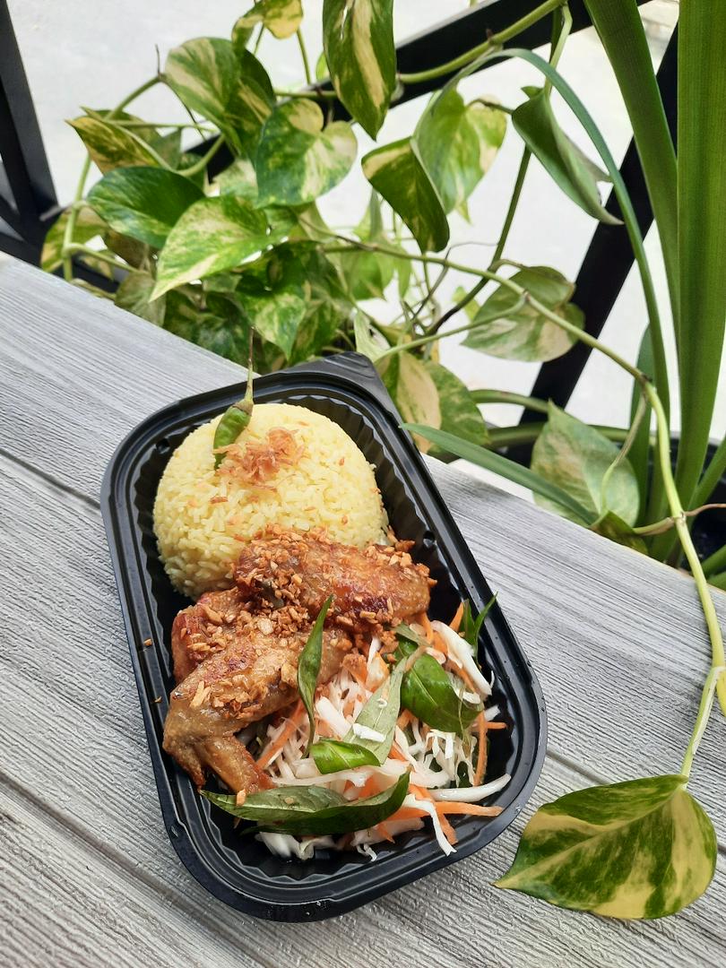 com-ga-mam-gung-canh-chien-mam-toi