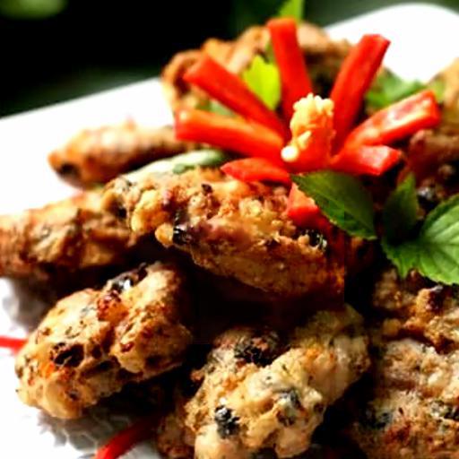 4-nguoi-an-cha-ca-thac-lac-heo-luoc