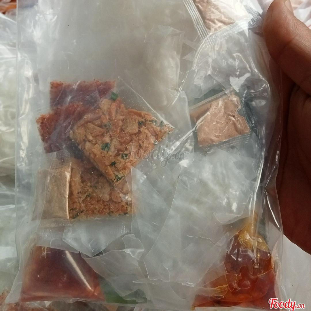 banh-trang-phoi-suong-lon