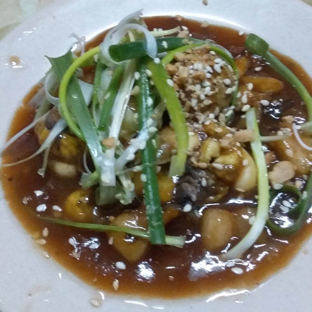 trung-cut-lon-xao-me