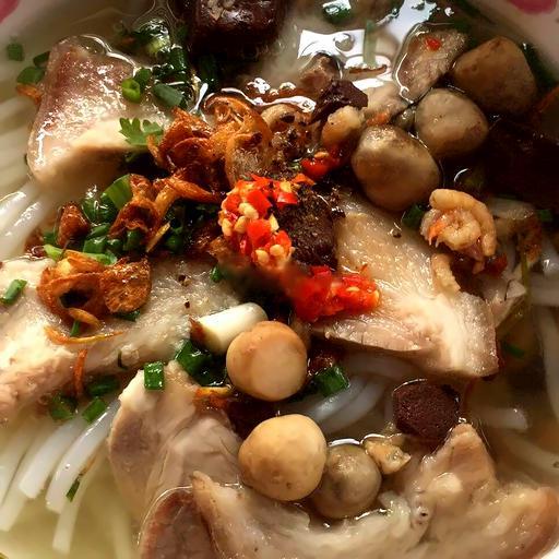banh-canh-thit-nac