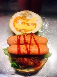 hamburger-bo-trung-xuc-xich