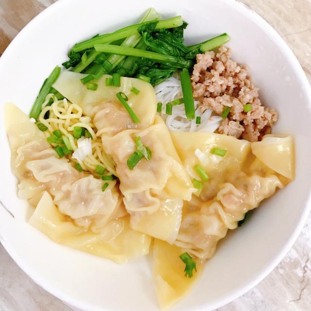 hu-tiu-3v-sui-cao-thit-bam