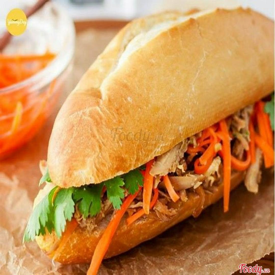 banh-mi-pate-ga-xe