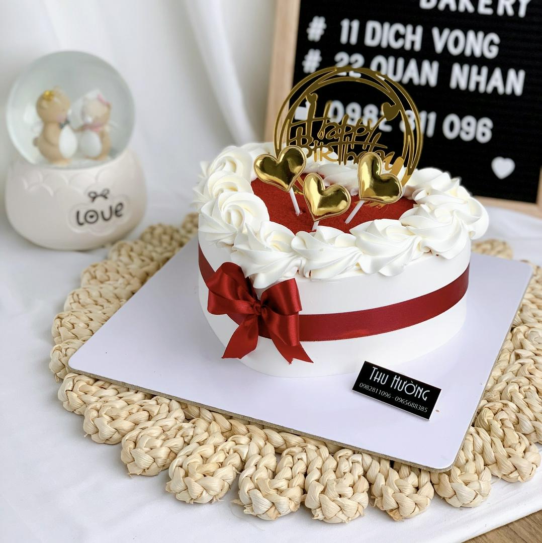 banh-sinh-nhat-trai-tim-no-o