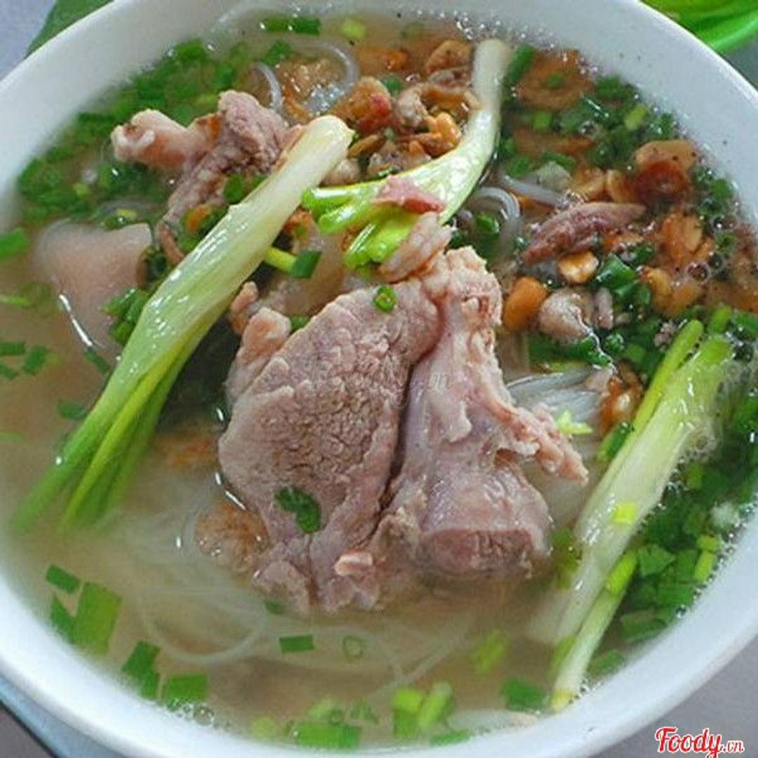 hu-tieu-xuong-thit-cat-lat