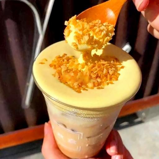 tra-sua-kem-dua-nuong-m