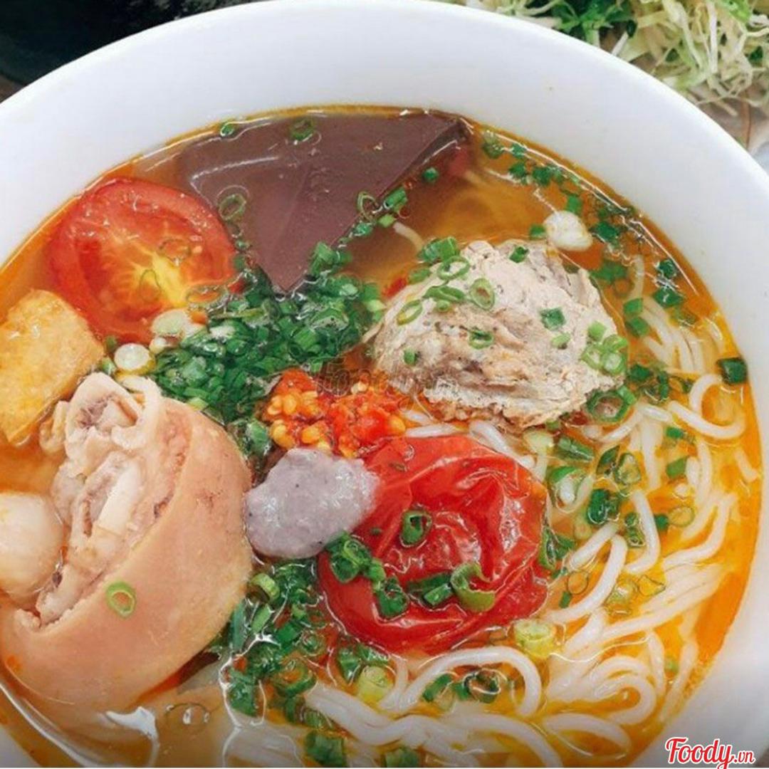 bun-rieu-cua-gio-heo
