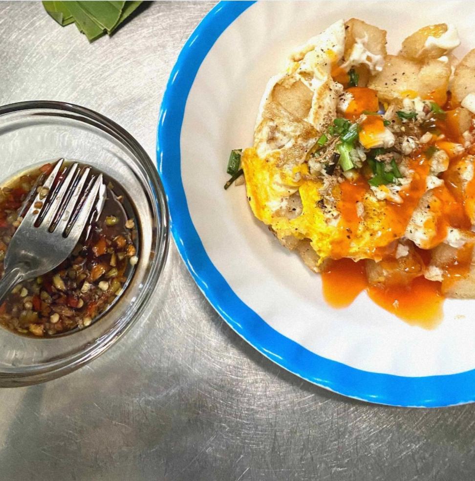 banh-lieu-1c-bot-them-chien-trung