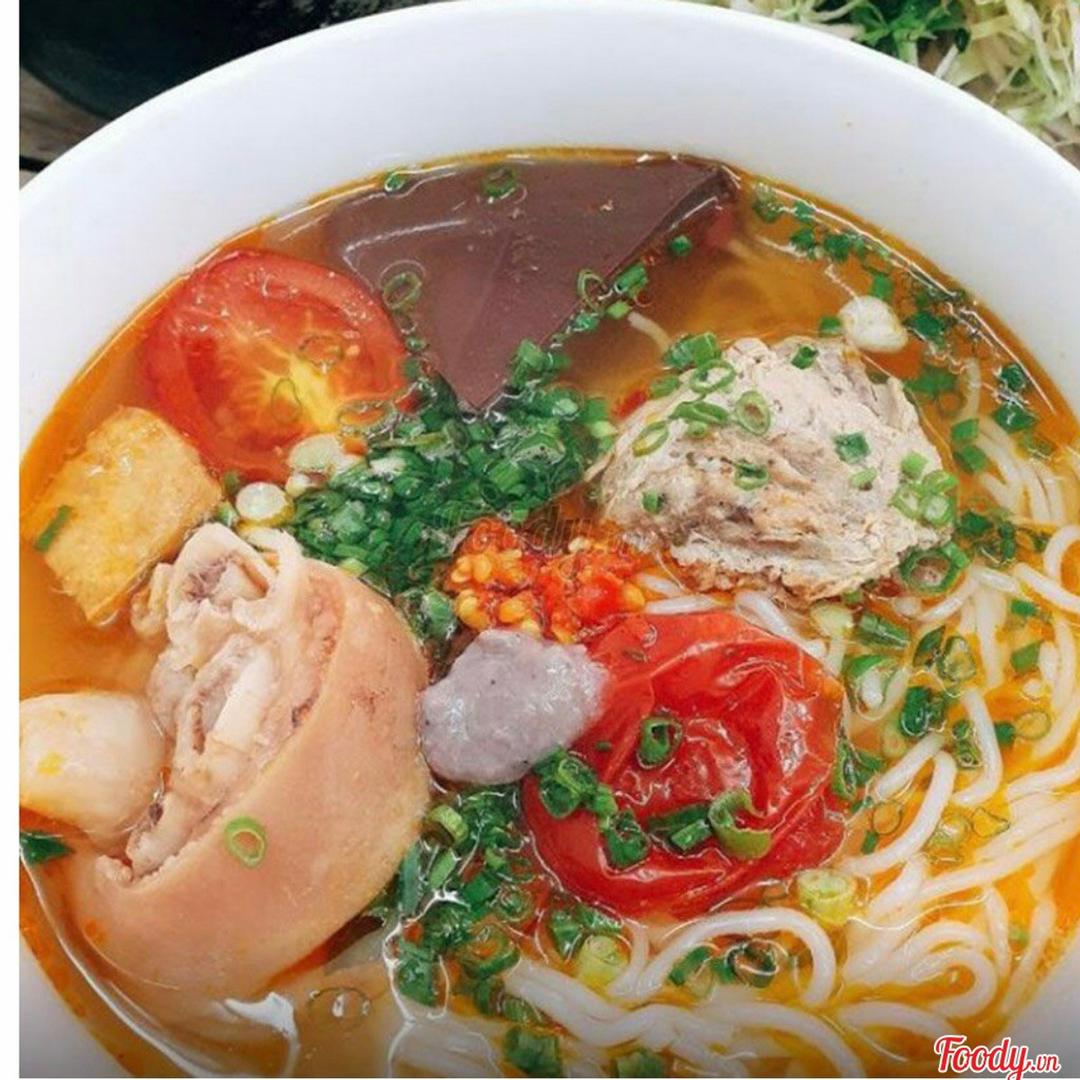 bun-rieu-cua-gio-heo
