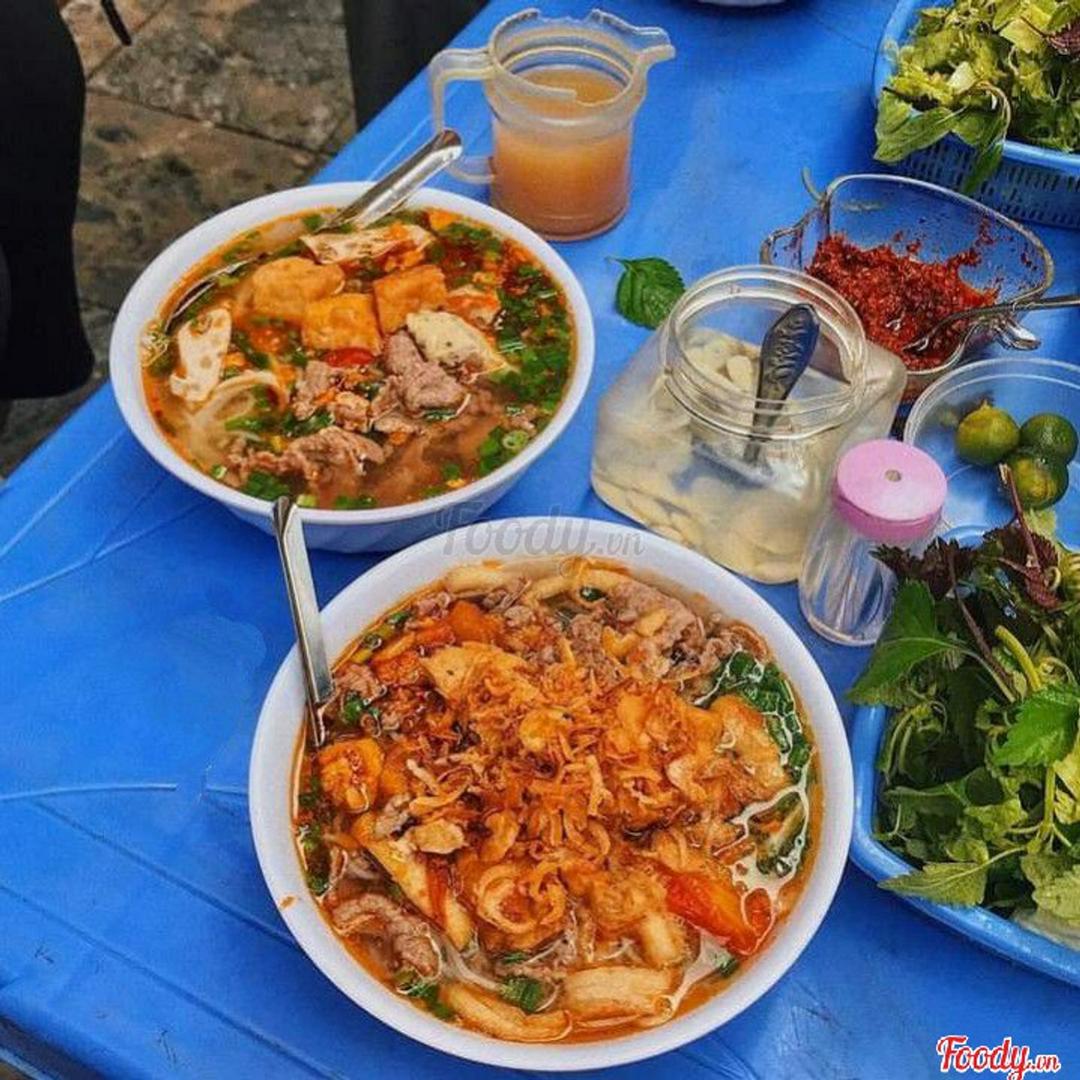 bun-rieu-top-mo-trung-vit-lon