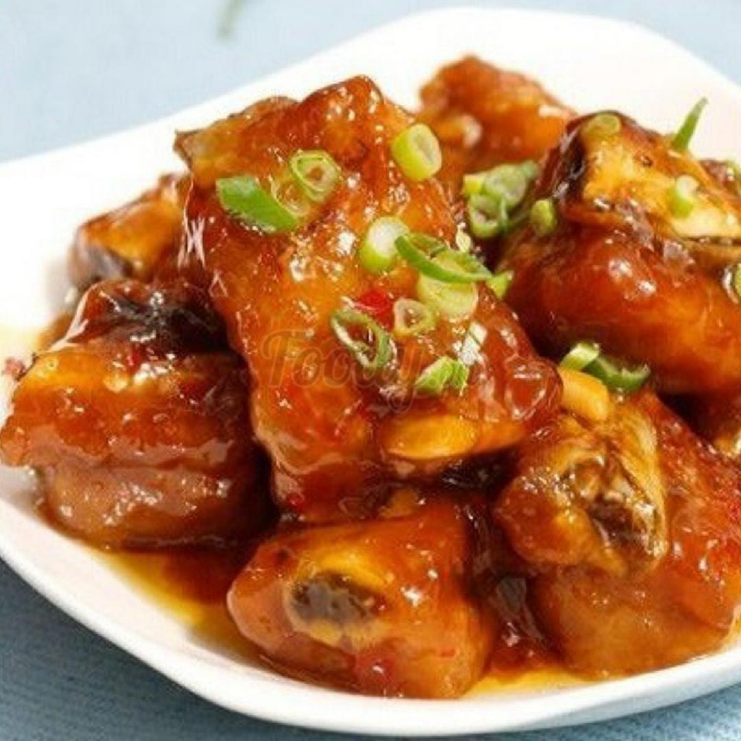 combo-com-suon-sot-chua-ngot-1-chai-coca