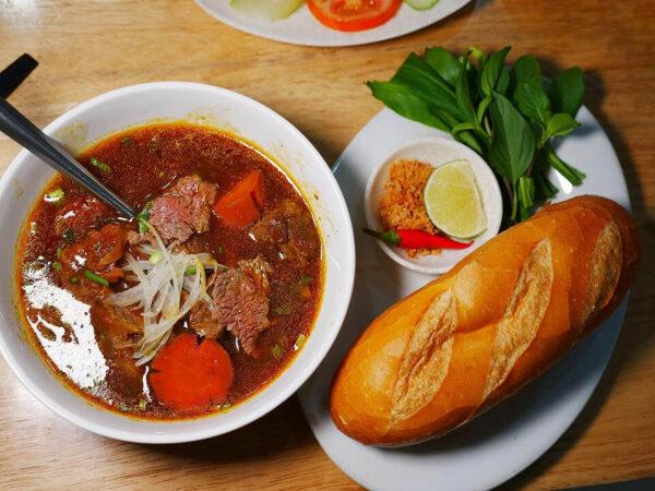 banh-mi-bo-kho