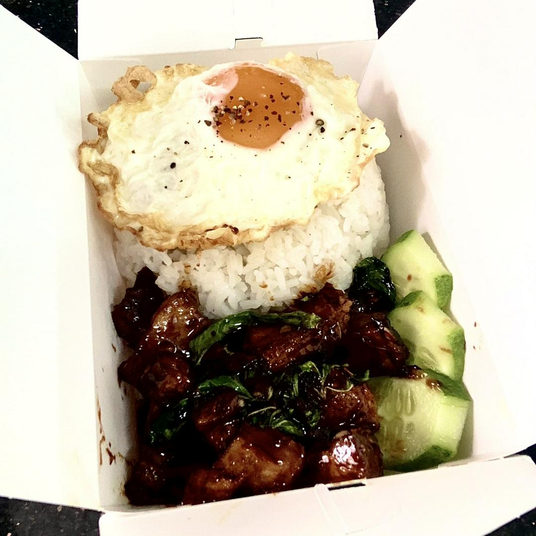 com-ga-la-que-sot-thai-cay