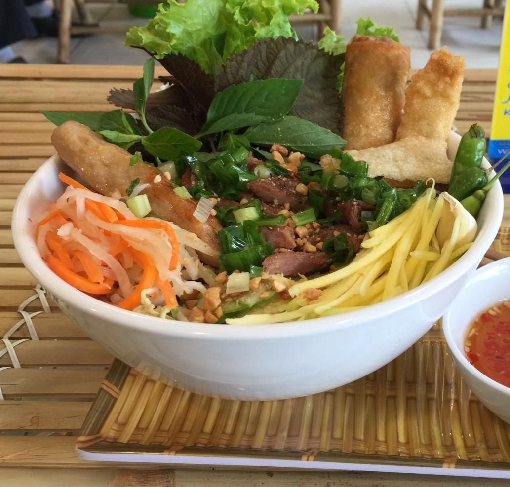 bun-gom-thit-nuong-nem-nuong-cha-gio