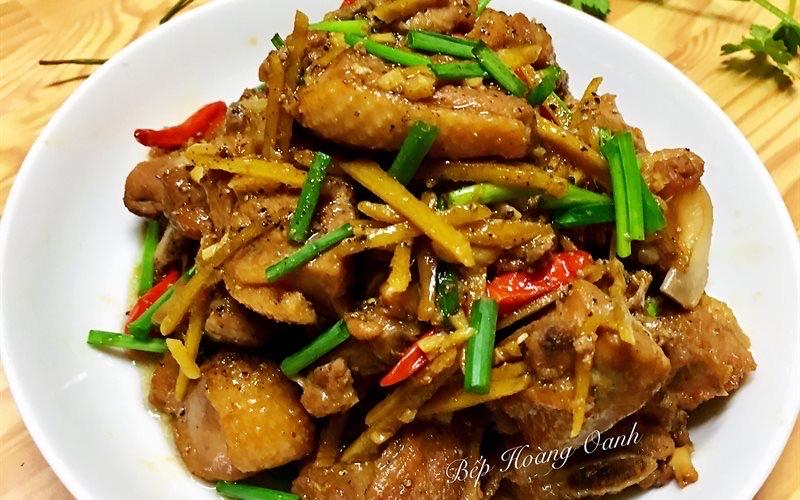 com-thit-vit-kho-gung-sa