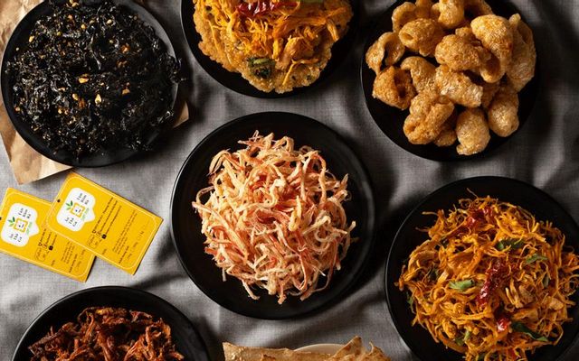 lady-food-chan-ga-kho-ga-banh-trang-vo-van-tan