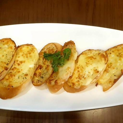 banh-mi-bo-toi-va-pho-mai