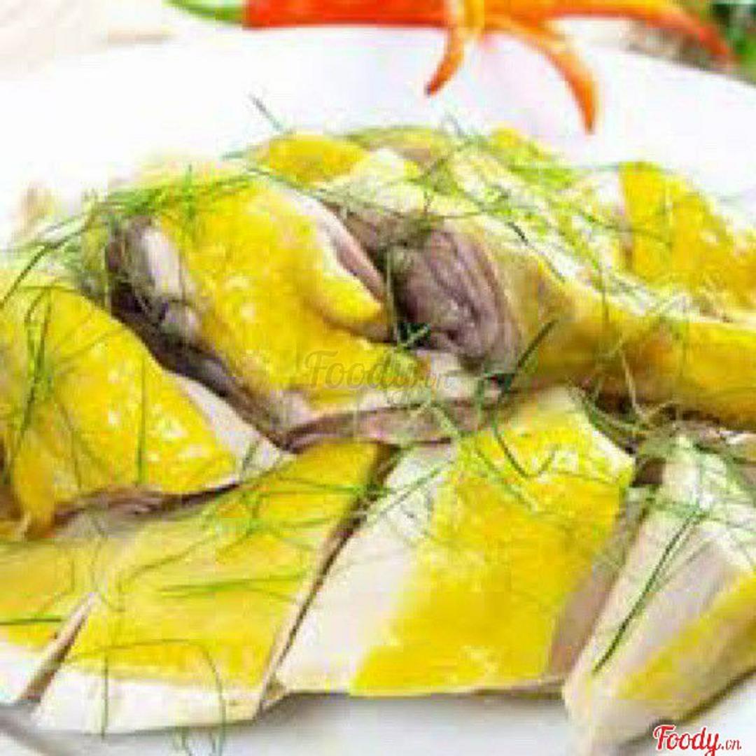 ga-chat-la-chanh-nguyen-con-gom-long-goi-chao-hat-sen