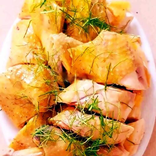 ga-tuoi-hap-la-chanh-1-2-con-an-nong