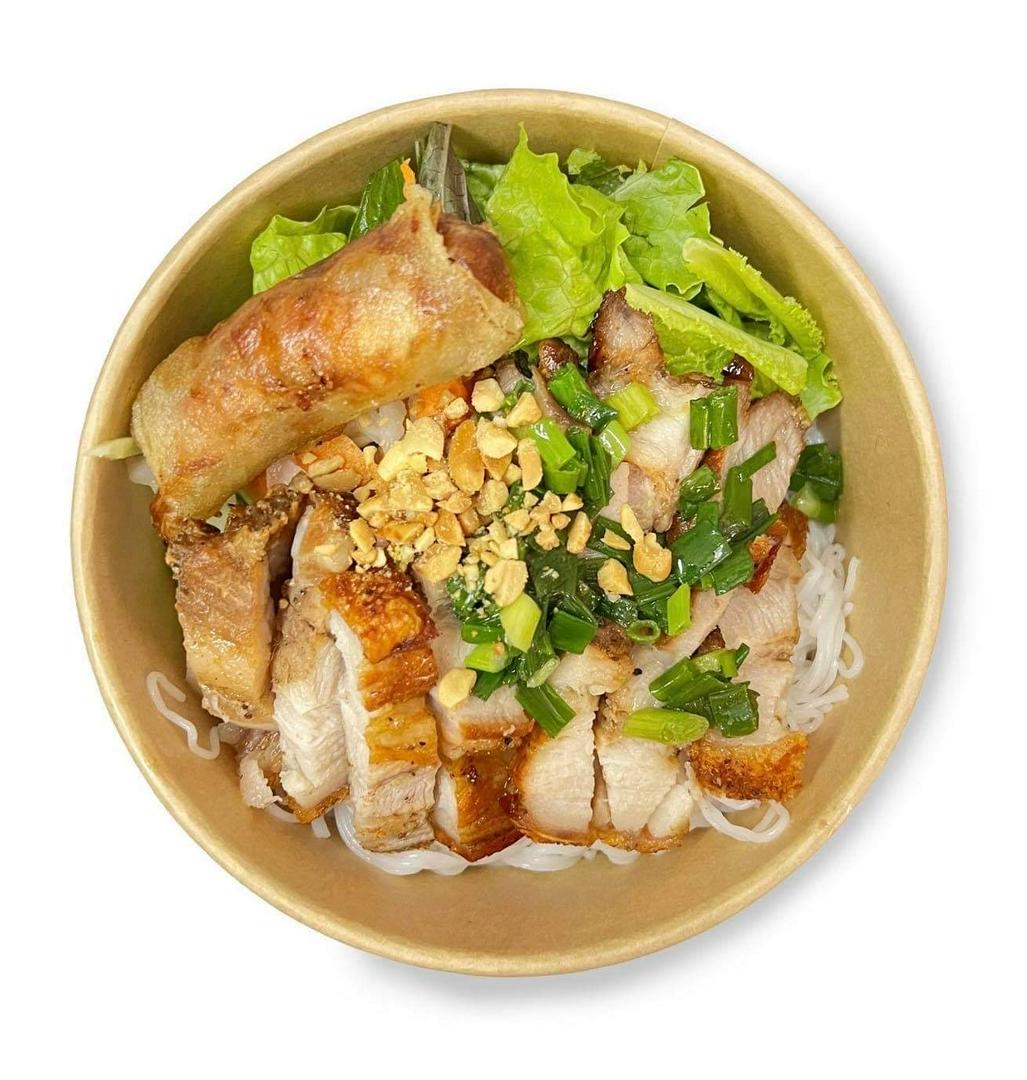 bun-heo-quay-cha-gio-tom