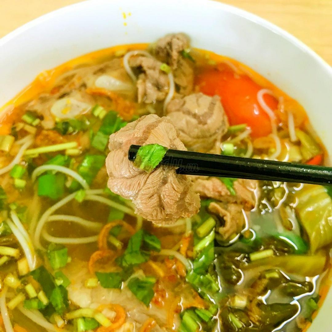 bun-bap-bo-uc-cai-chua