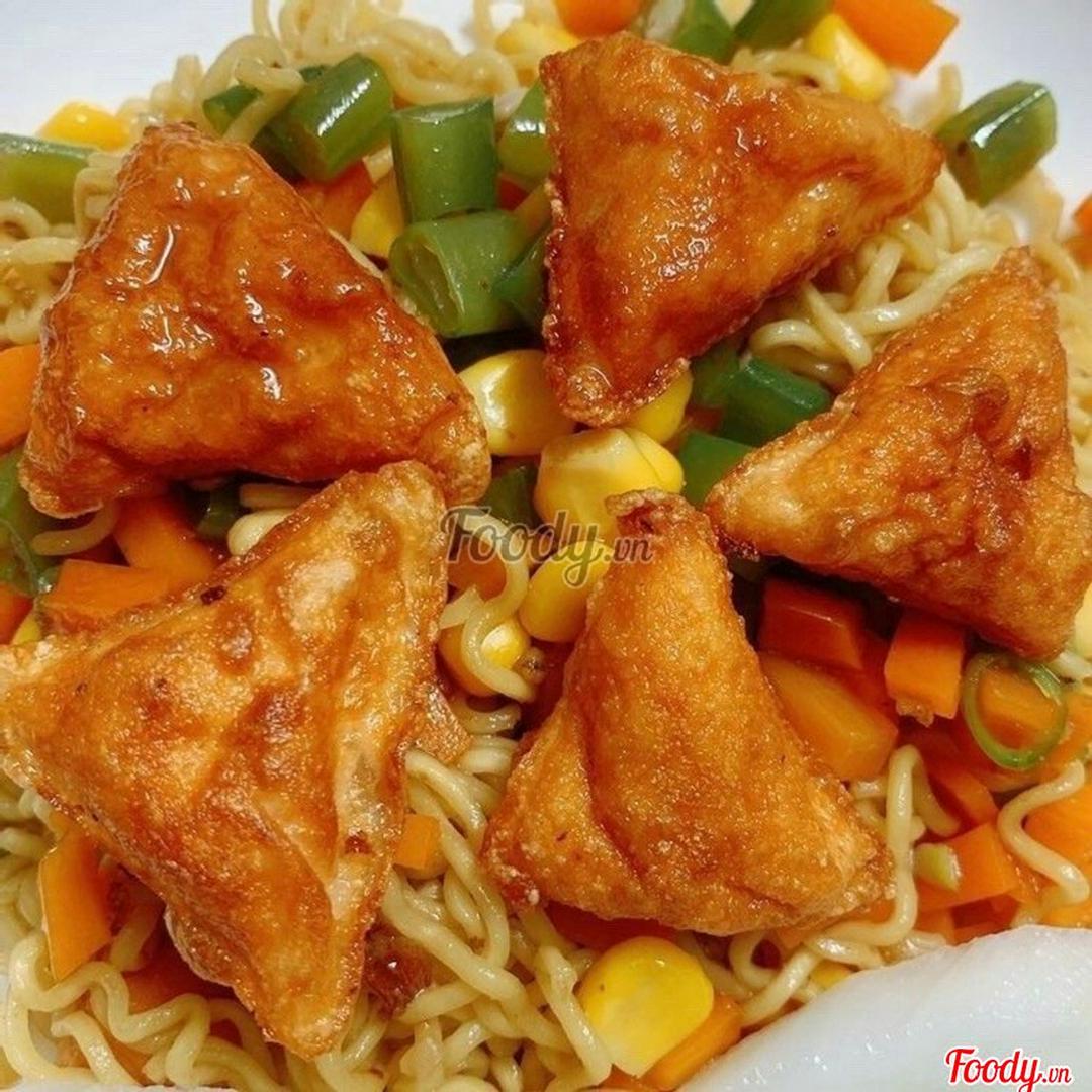 mi-tron-ha-cao-tam-giac