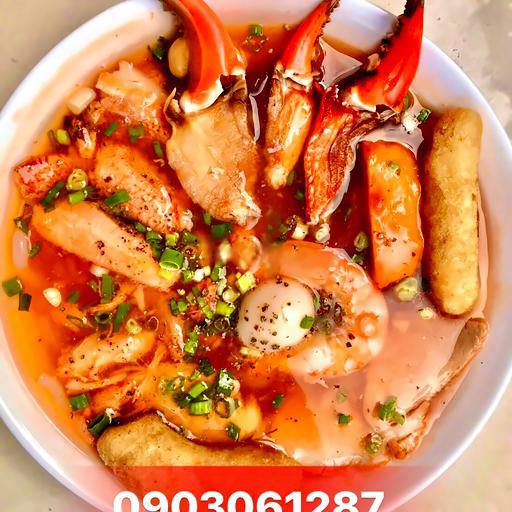 banh-canh-cua-to-ac-biet-co-cang-cua