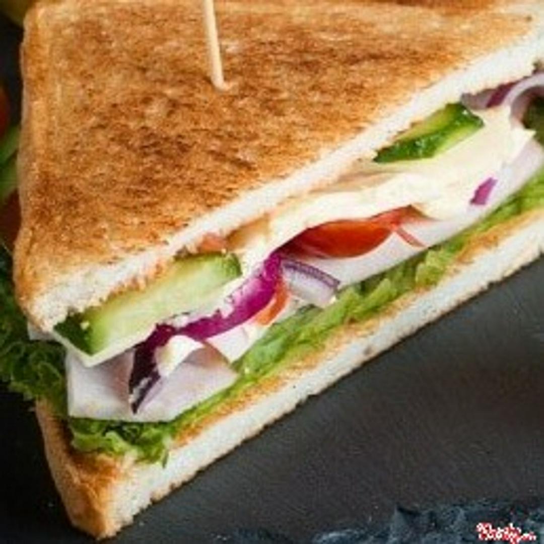 banh-sandwich-kep-thit