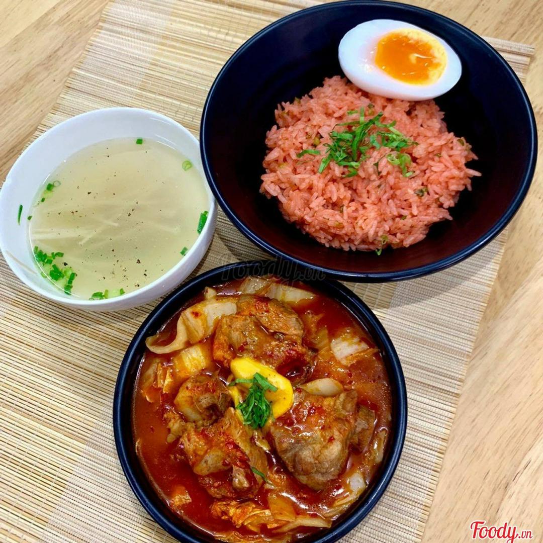 com-suon-sun-cay-pho-mai-trung-long-ao