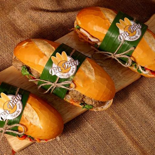 banh-mi-thap-cam-bi-thit-xiu-mai