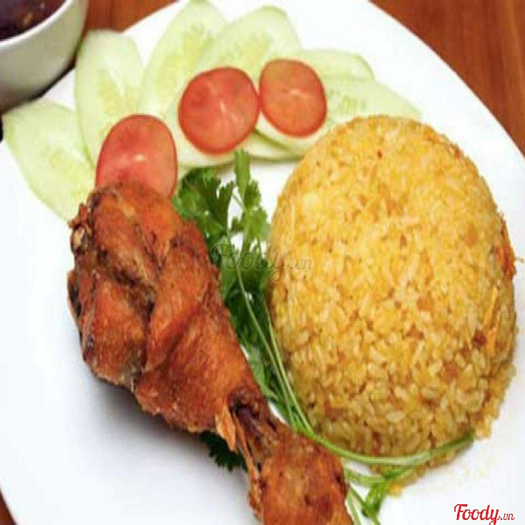 com-ga-ta-chien-mam-kem-rau-tron