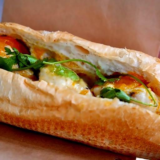 banh-mi-2-trung-oppla