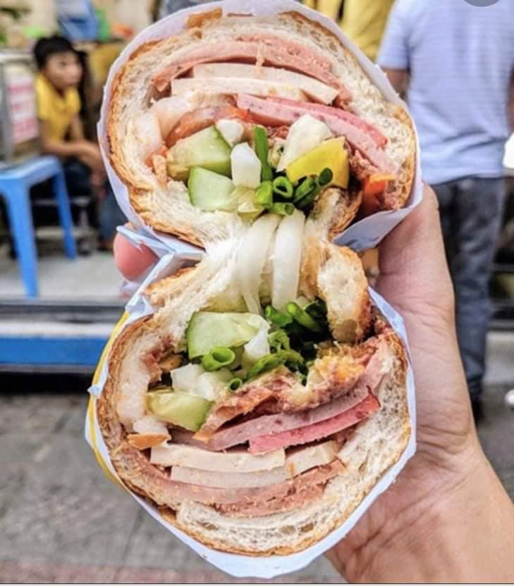banh-mi-thit-cha-ac-biet