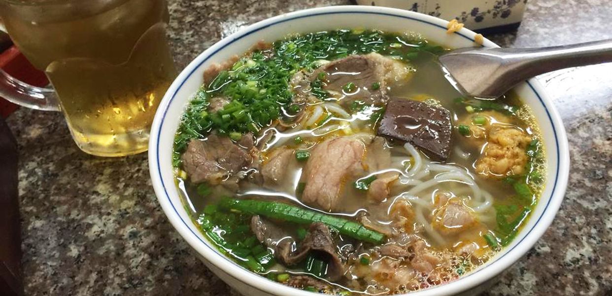 bun-bo-hue-o-huyen-tran-quoc-hoan