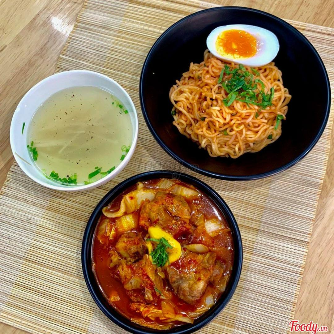 mi-suon-sun-cay-pho-mai-trung-long-ao