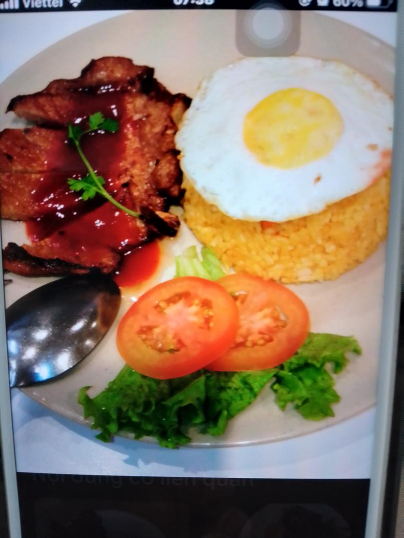 com-suon-nuong-trung-op-la